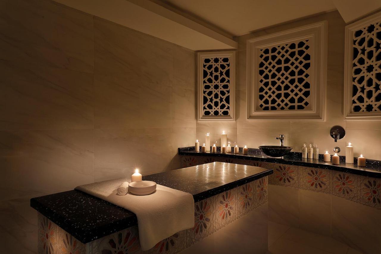 Voco Al Khobar By Ihg Hotel Екстериор снимка The Royal Spa at The Royal Mirage
