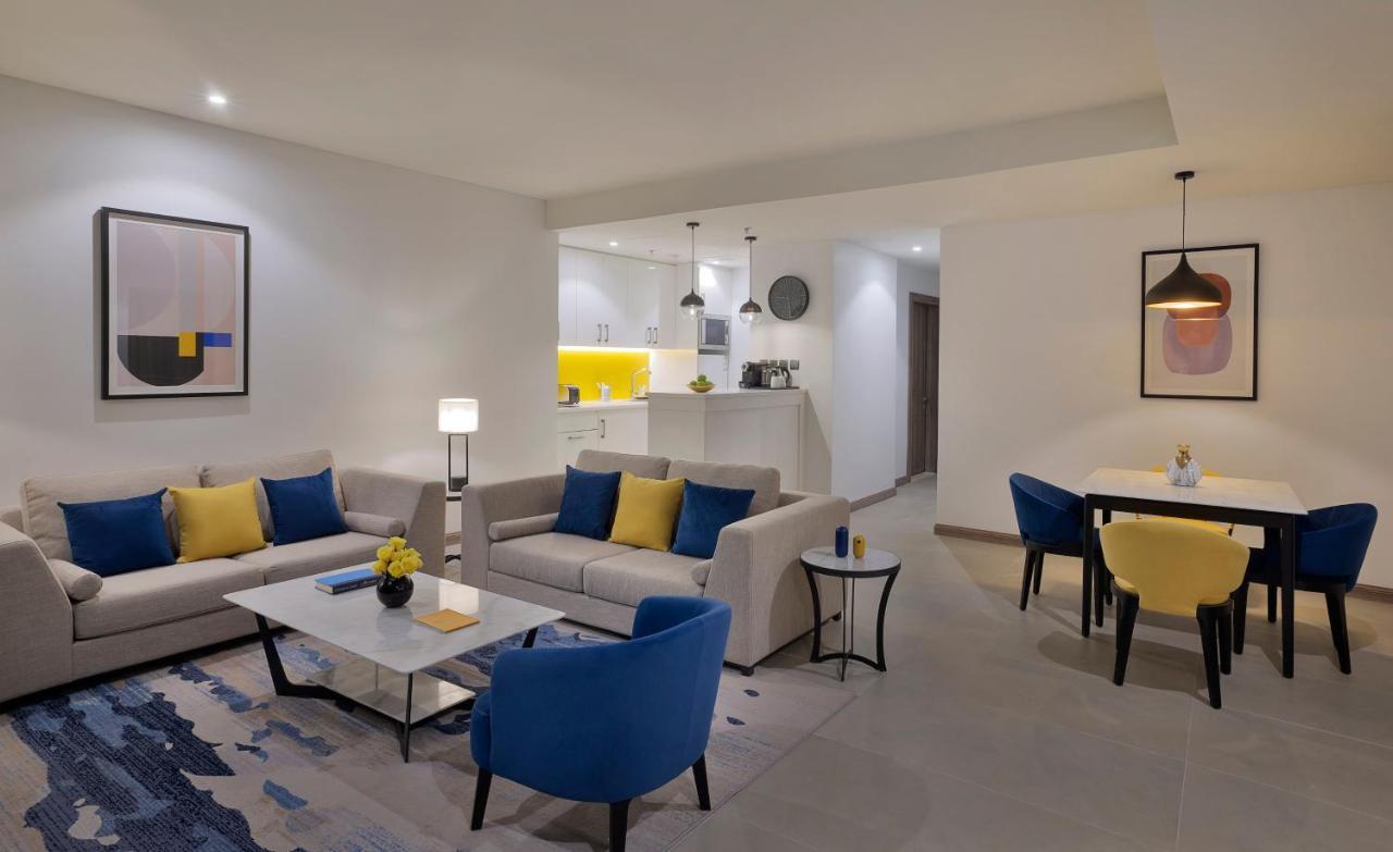 Voco Al Khobar By Ihg Hotel Екстериор снимка A living room at the hotel