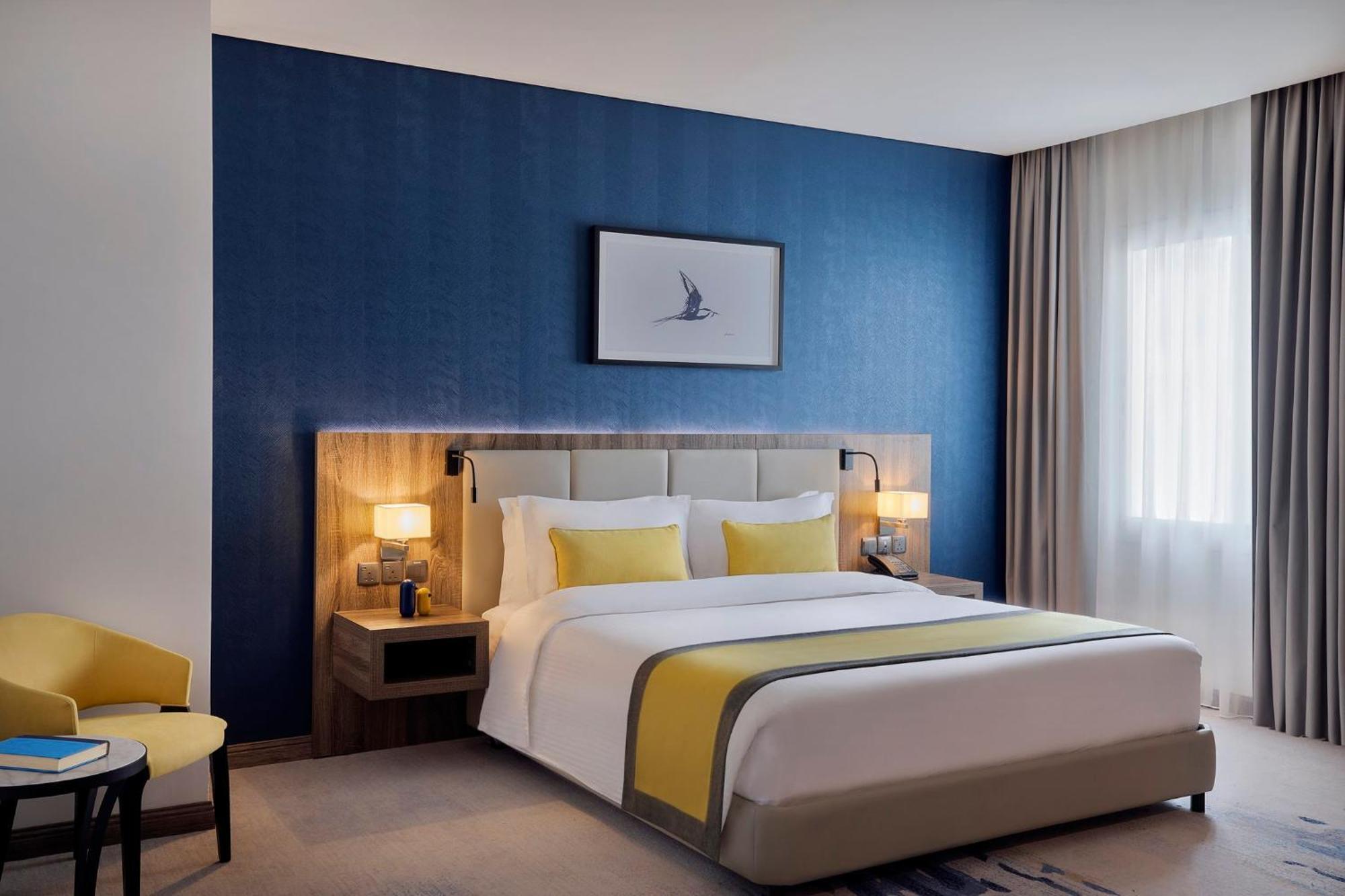 Voco Al Khobar By Ihg Hotel Екстериор снимка A bedroom at the hotel