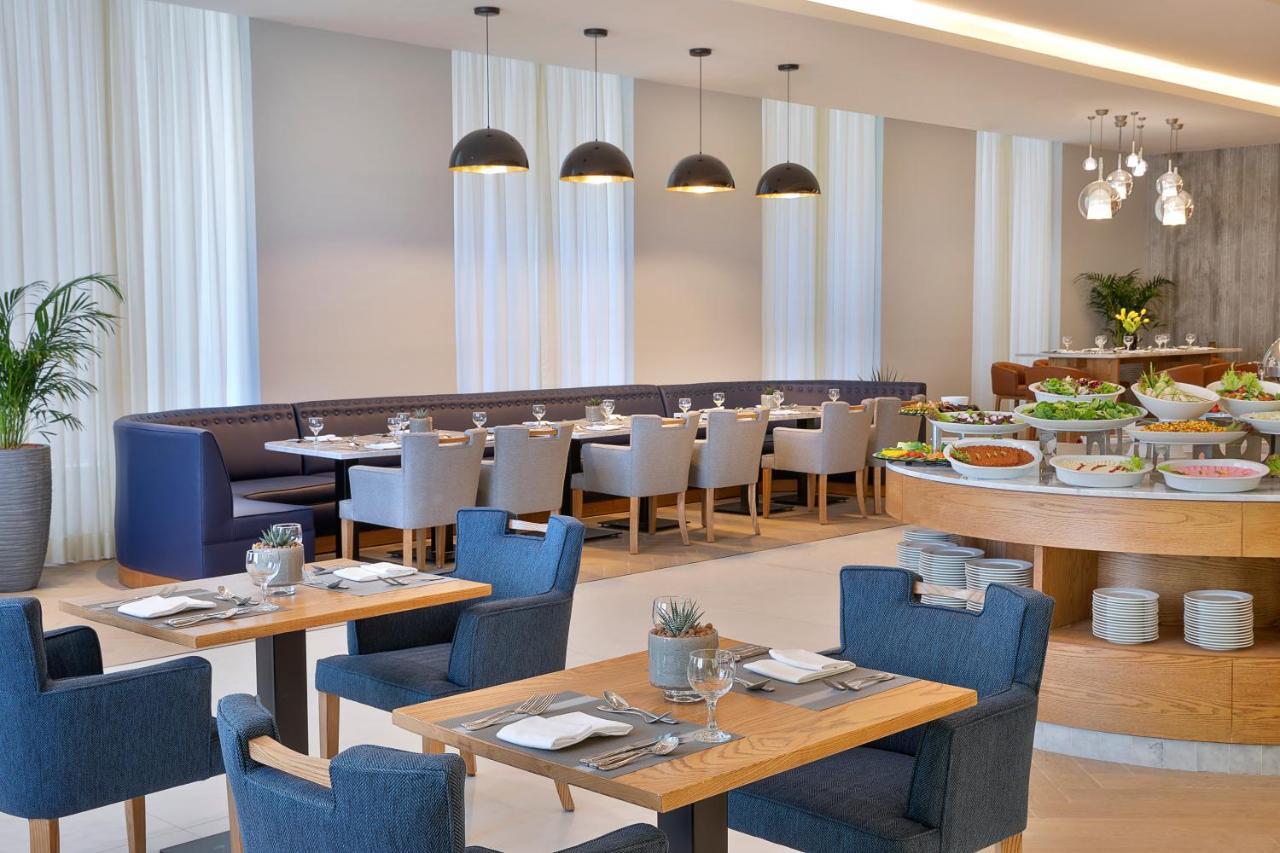 Voco Al Khobar By Ihg Hotel Екстериор снимка The restaurant